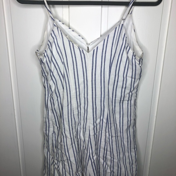 Shorts Romper - Picture 2 of 3